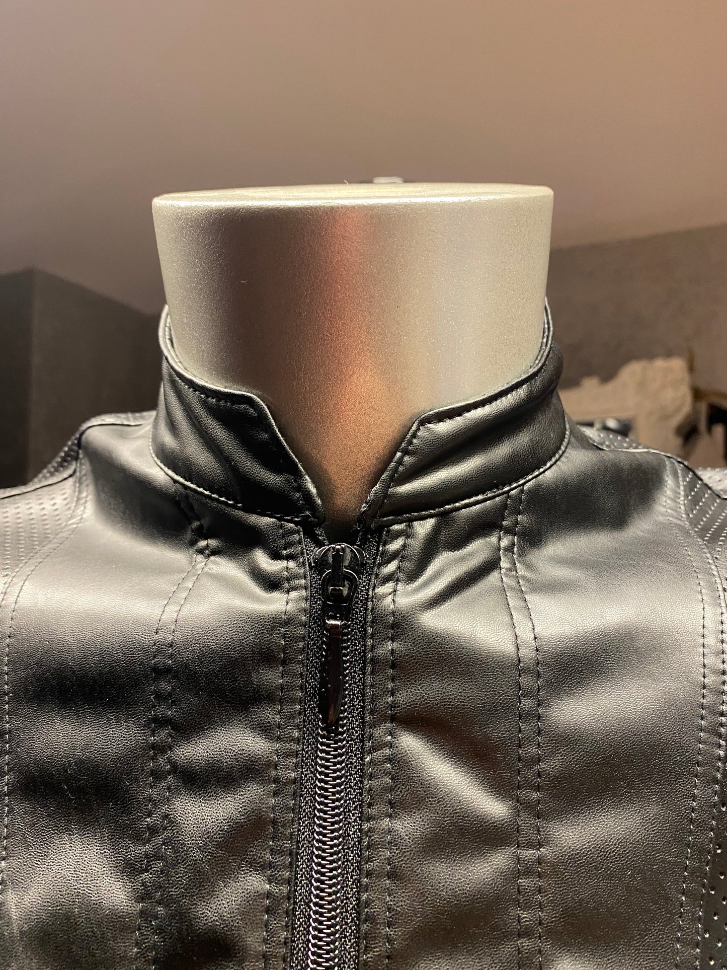 Stehkragen Weste mit Zipper CONYXO aus