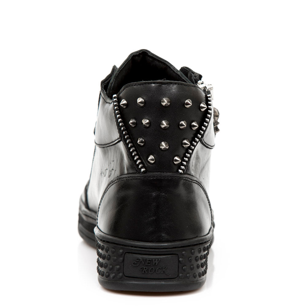 Hoher Sneaker mit Totekopfdekor von NEW ROCK
