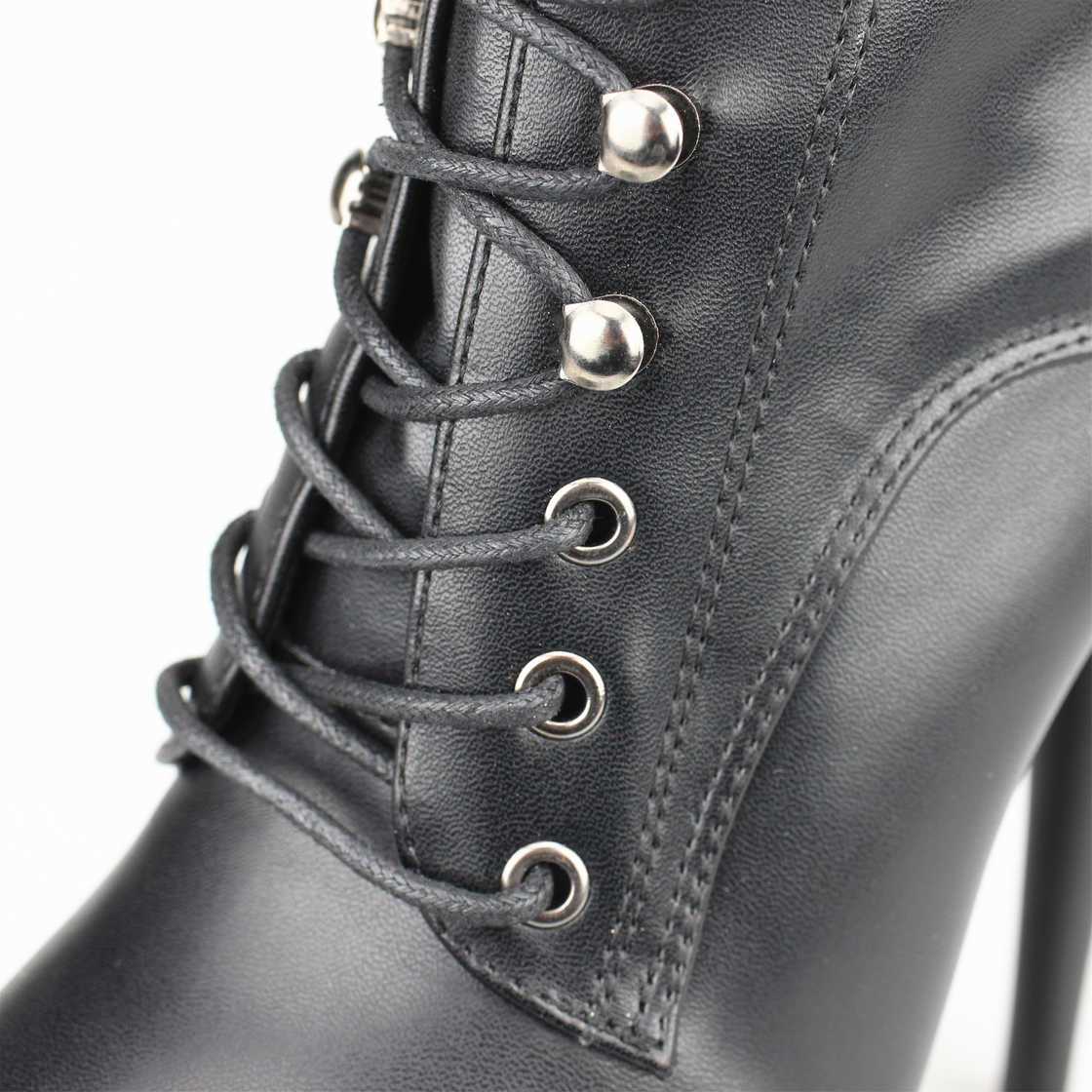 Stiefelette geschnürt mit Reißverschluss
