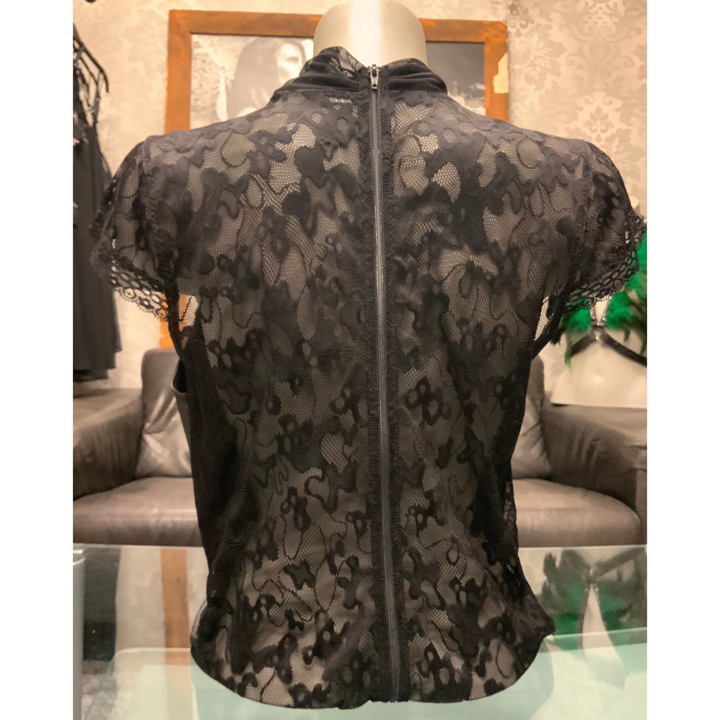 Bluse mit Schleife aus Materialmix von Lee Kleimann