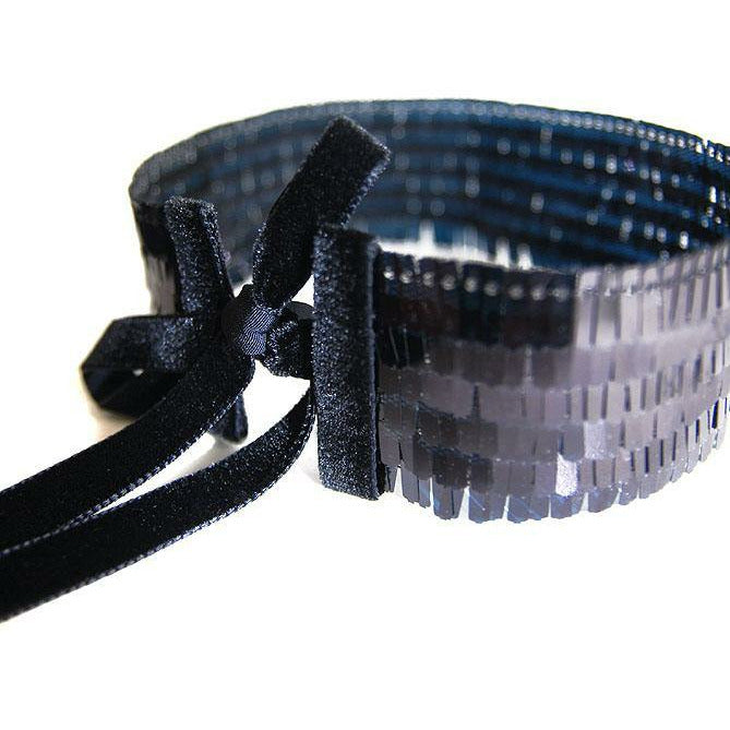 Halsband BLACK BEAUTY - Holde Weiblichkeit